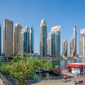 Lux Spectacular Marina View شقة